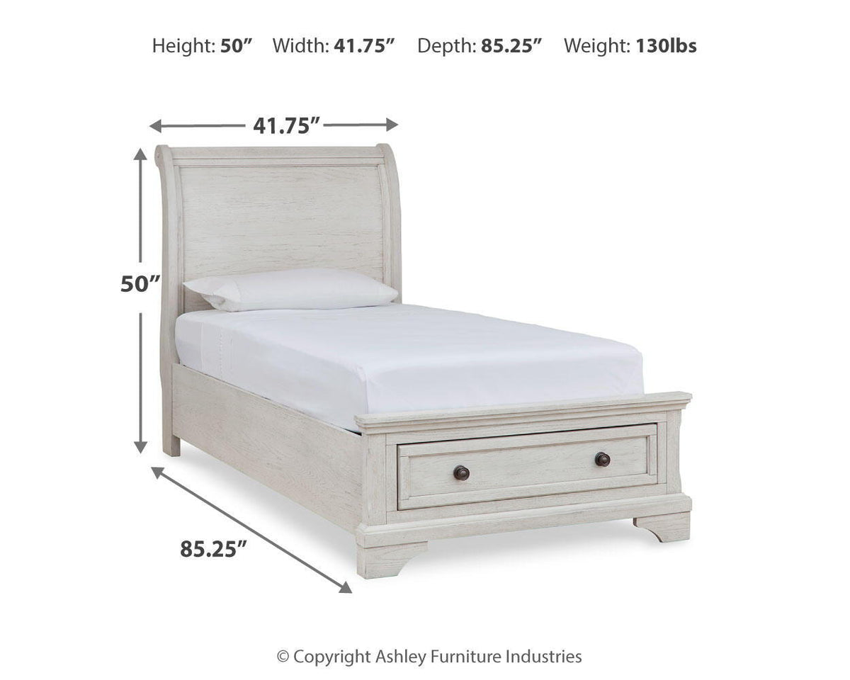 Robbinsdale - Sleigh Beds